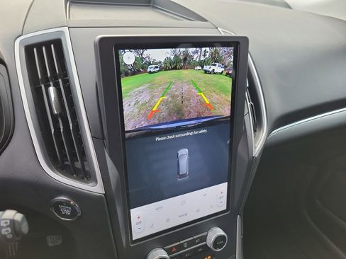 Used 2023 Ford Edge SEL w/ Sport Appearance Package image 23