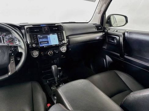 Certified 2021 Toyota 4Runner Venture AWD/4WD image 24