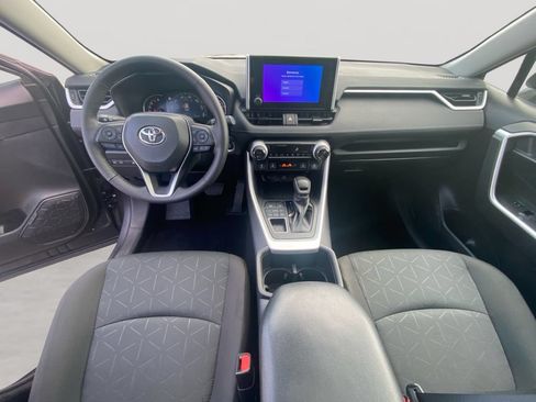 Used 2024 Toyota RAV4 XLE w/ Convenience Package AWD/4WD image 10