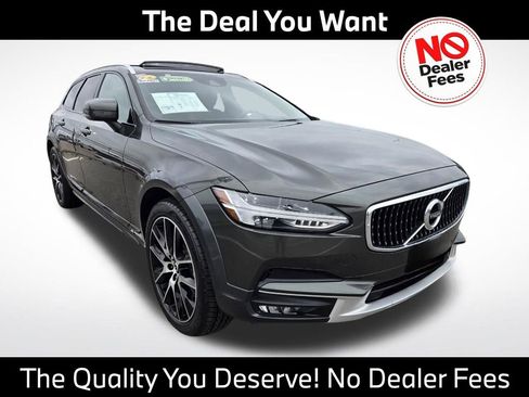 Used 2020 Volvo V90 T6 Cross Country AWD/4WD image 1