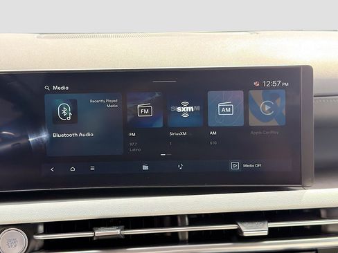 Used 2025 Hyundai Santa Cruz Limited image 29