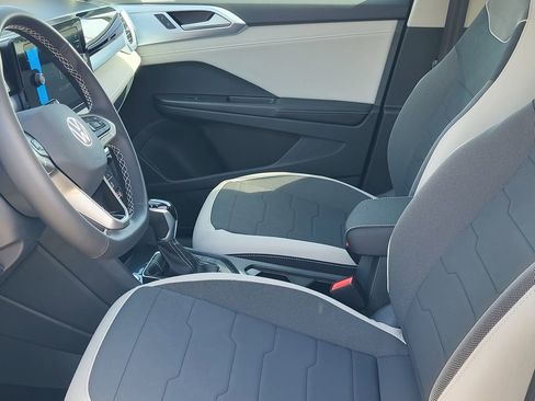 New 2026 Volkswagen Taos SE AWD/4WD image 22