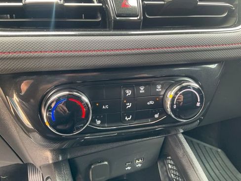 Used 2025 Chevrolet TrailBlazer RS w/ Driver Confidence Package AWD/4WD image 18
