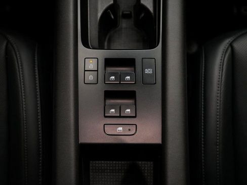 Used 2024 Hyundai Ioniq 6 Limited image 29