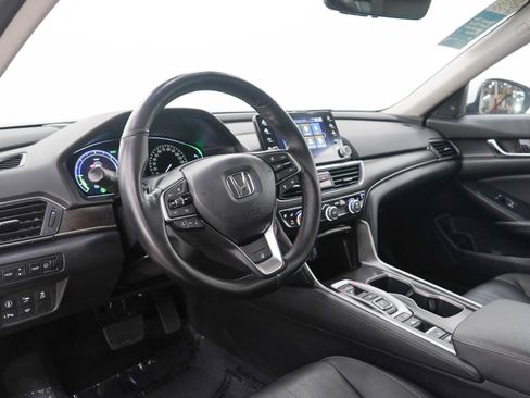Used 2020 Honda Accord Touring image 23