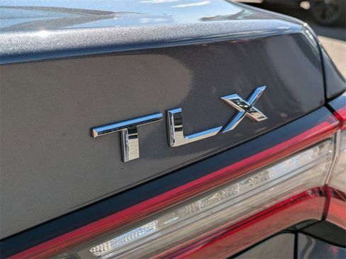 Used 2023 Acura TLX Advance image 27