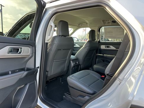 New 2026 Ford Explorer Active w/ Active Comfort Package image 23