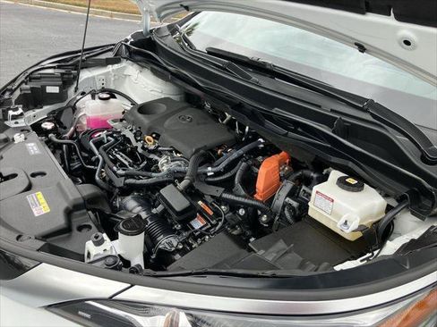 Certified 2023 Toyota Sienna Platinum image 43