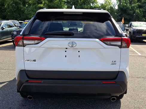 Used 2020 Toyota RAV4 LE w/ All Weather Liner Package AWD/4WD image 5