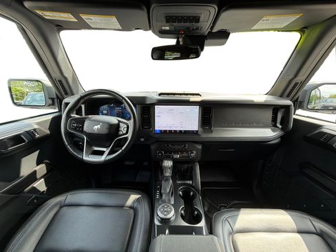 Used 2025 Ford Bronco Badlands AWD/4WD image 14