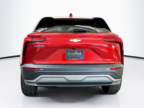 Used 2024 Chevrolet Blazer EV LT image 7