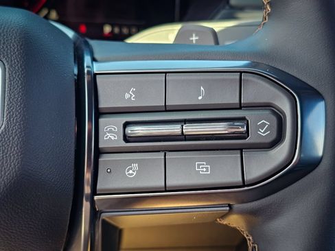 New 2026 GMC Acadia AT4 w/ LPO, Floor Liner Package AWD/4WD image 21