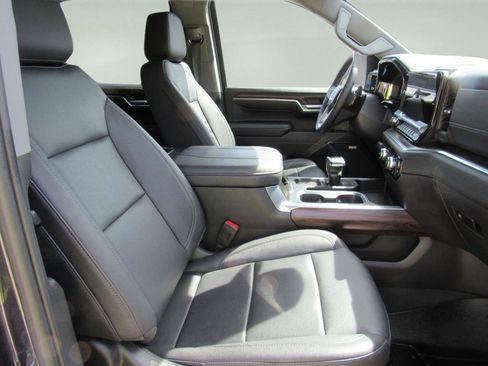 Used 2023 GMC Sierra 1500 SLT w/ SLT Premium Plus Package image 35