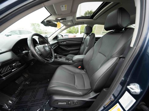 Used 2025 Honda Accord EX-L image 9