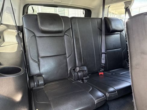 Used 2017 GMC Yukon XL Denali AWD/4WD image 18