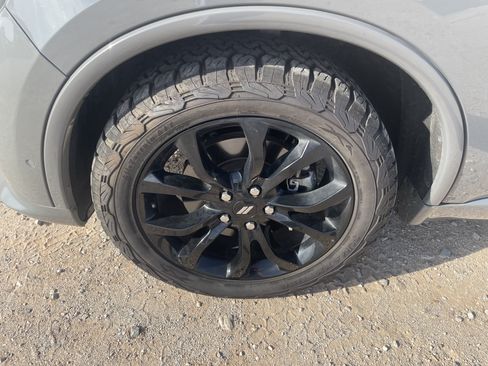 Used 2019 Dodge Durango R/T w/ Technology Group AWD/4WD image 9