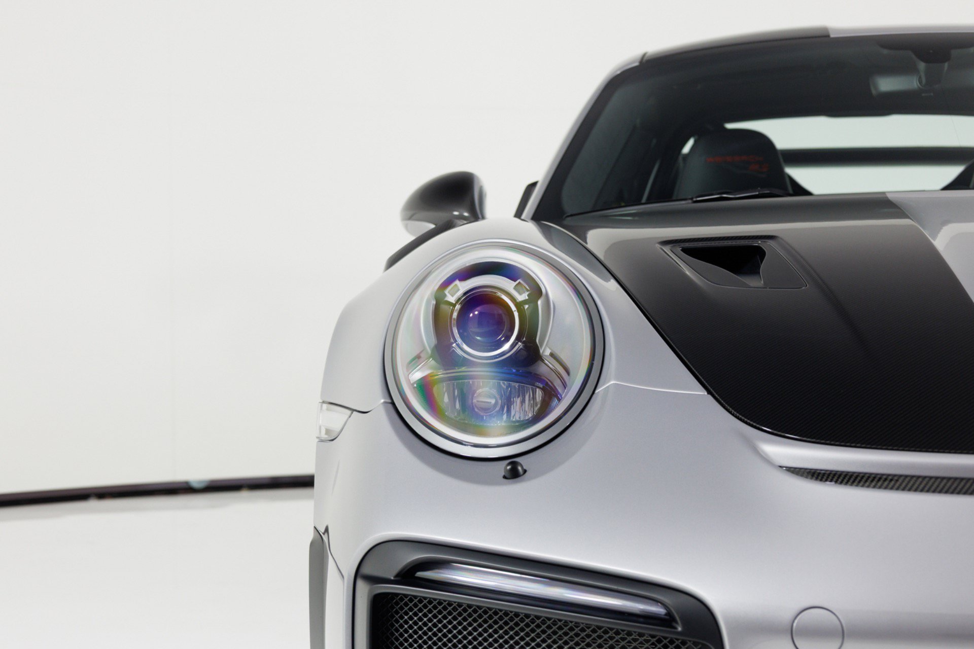 Used 2018 Porsche 911 GT2 RS RWD image 60