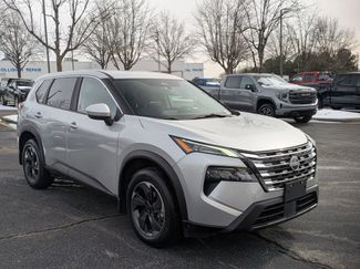 Used 2024 Nissan Rogue SV video 2