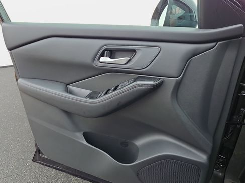 New 2026 Nissan Rogue SV w/ Cold Weather Package FWD image 26