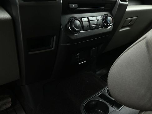 Used 2017 Ford F150 XLT image 16