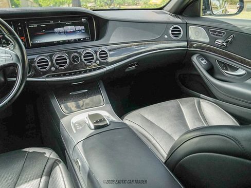 Used 2017 Mercedes-Benz S 550 4MATIC Sedan image 36