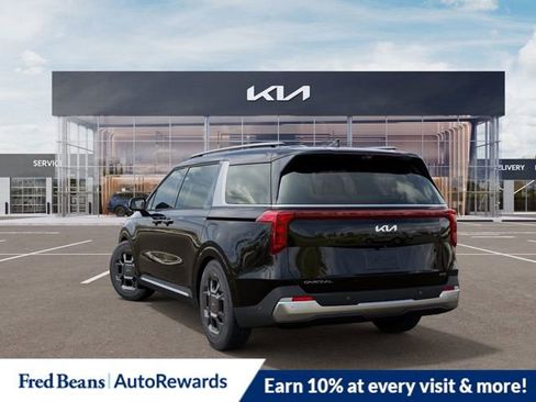 New 2025 Kia Carnival SX w/ SX Dark Edition Package image 4