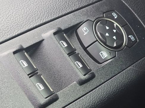 Used 2019 Ford F150 Raptor w/ Equipment Group 802A Luxury image 28