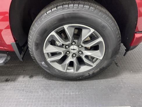 Used 2021 Chevrolet Silverado 1500 RST image 28