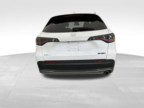 Used 2024 Honda HR-V Sport image 4