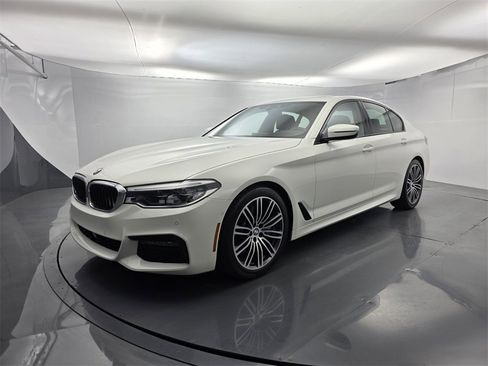 Used 2019 BMW 540i xDrive w/ M Sport Package image 8