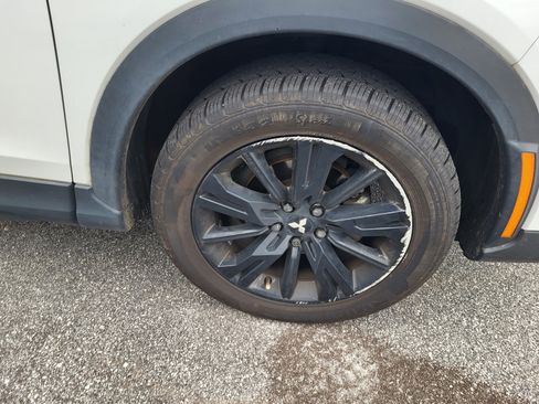 Used 2023 Mitsubishi Eclipse Cross LE AWD/4WD image 7
