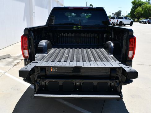 Used 2026 GMC Sierra 1500 Elevation AWD/4WD image 8