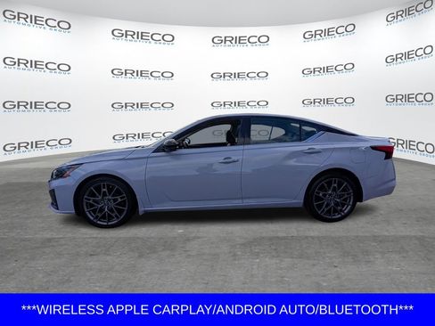 Used 2023 Nissan Altima 2.0 SR FWD image 4