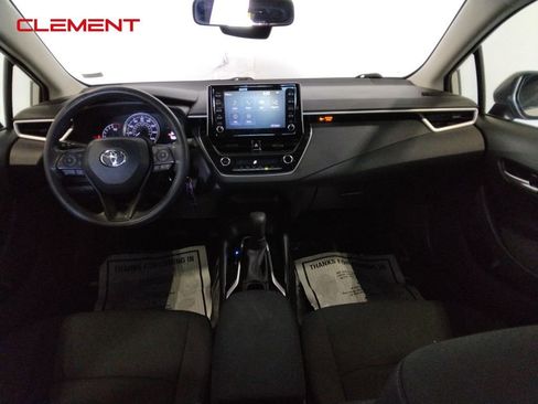 Used 2020 Toyota Corolla LE image 23