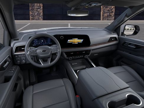 New 2026 Chevrolet Suburban Z71 AWD/4WD image 15
