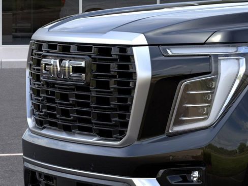 New 2026 GMC Yukon XL Denali w/ Denali Reserve Package AWD/4WD image 13