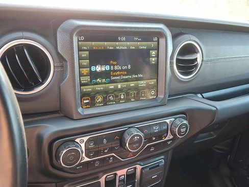 Certified 2022 Jeep Wrangler Unlimited Sahara w/ Cold Weather Group AWD/4WD image 6