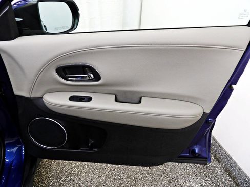 Used 2016 Honda HR-V EX-L image 11