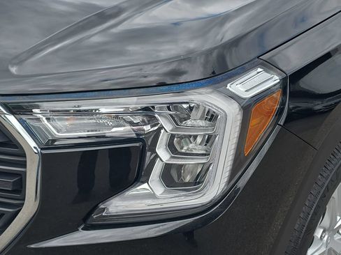 Certified 2023 GMC Terrain SLE w/ Driver Convenience Package AWD/4WD image 32