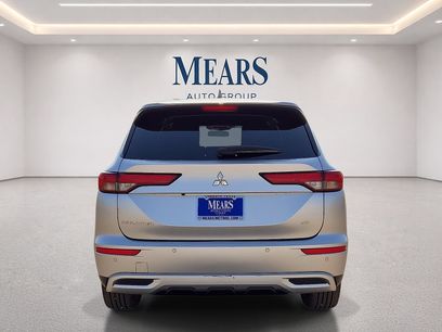 Used 2022 Mitsubishi Outlander SE