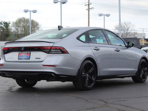 Used 2025 Honda Accord Sport image 8