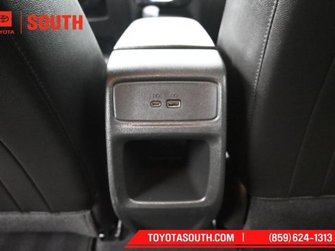 Used 2025 Chevrolet Trax LT w/ LT Convenience Package FWD image 25