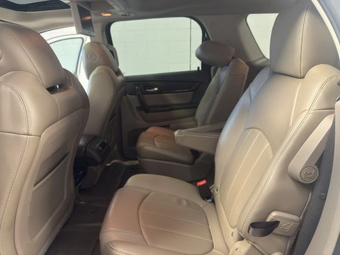 Used 2015 GMC Acadia Denali AWD/4WD image 30