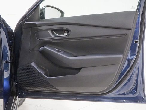 Certified 2025 Honda Accord SE image 35