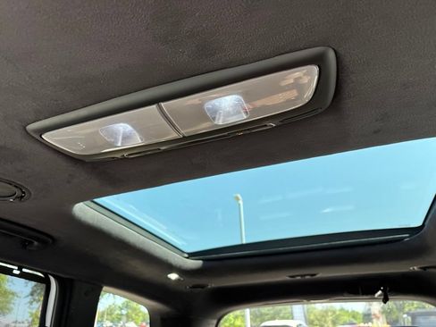 Used 2020 Kia Telluride SX w/ SX Prestige Package AWD/4WD image 5