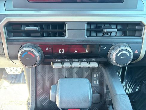 Used 2025 Toyota Tacoma TRD Sport AWD/4WD image 22