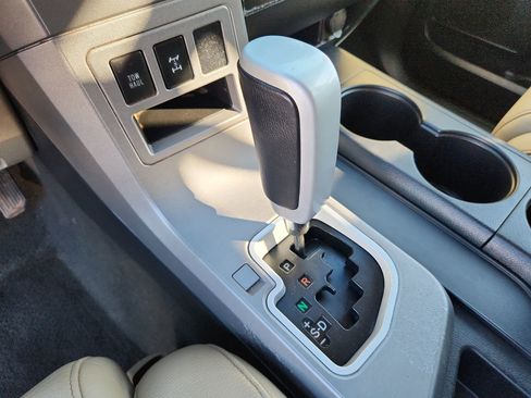 Used 2014 Toyota Sequoia Limited image 21