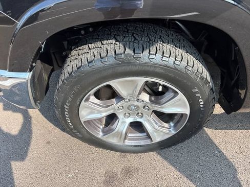 Used 2020 RAM 1500 Laramie AWD/4WD image 35