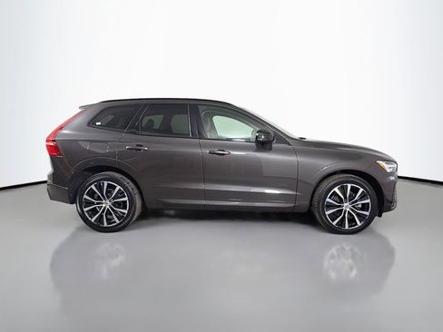 Certified 2023 Volvo XC60 B5 Plus w/ Protection Package Premier AWD/4WD image 5