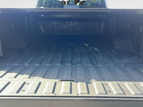 Used 2024 GMC Sierra 2500 AT4 w/ AT4 Premium Plus Package AWD/4WD image 9